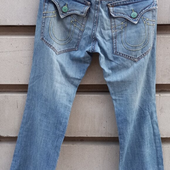 True Religion Jeans Mens 34" x 30" Destroyed Rt. Knee - Picture 8 of 13